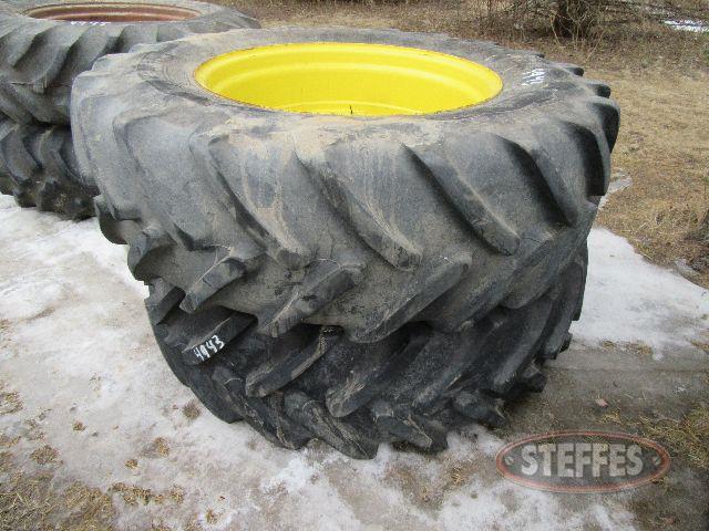 (2) 480-70R34 tires_0.JPG